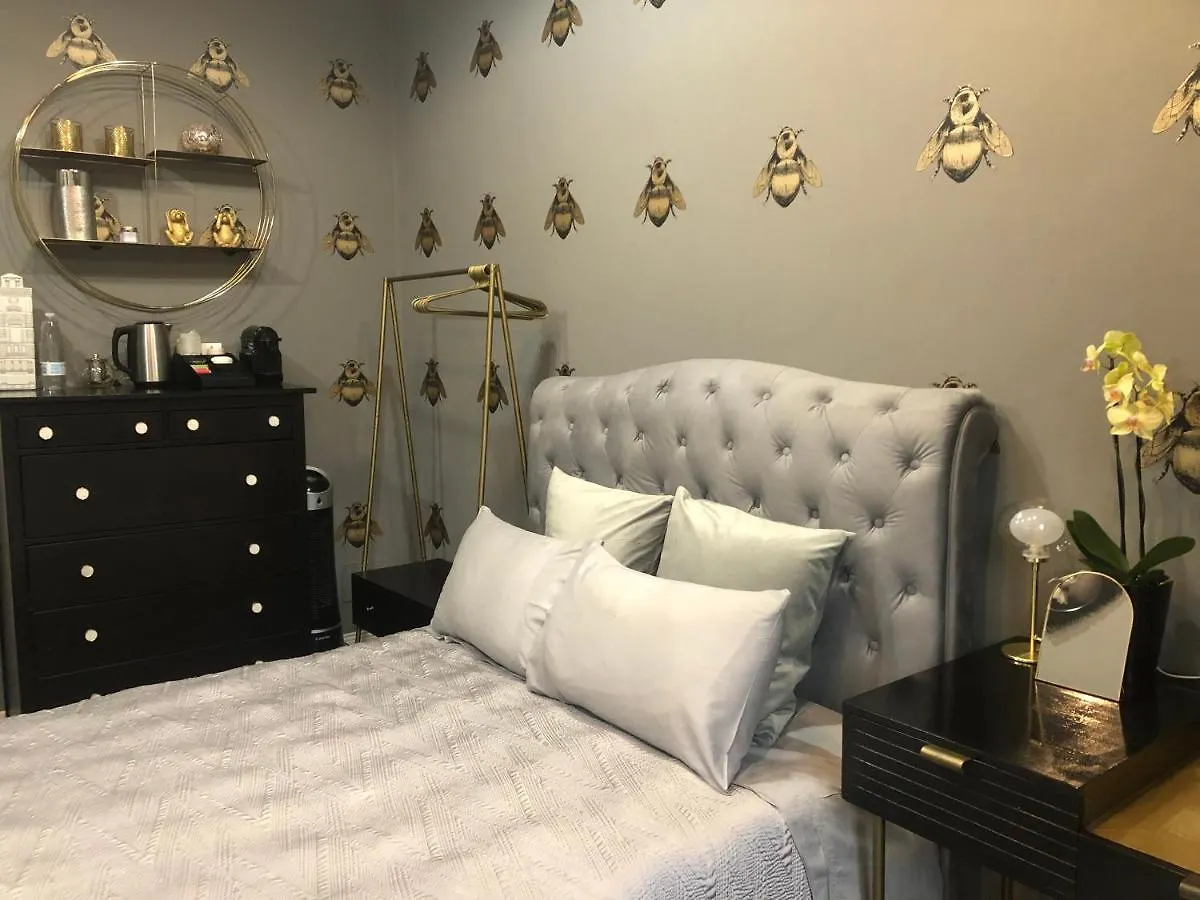 Lippi 42 Guest House Villa With Private Garden Milan Italie