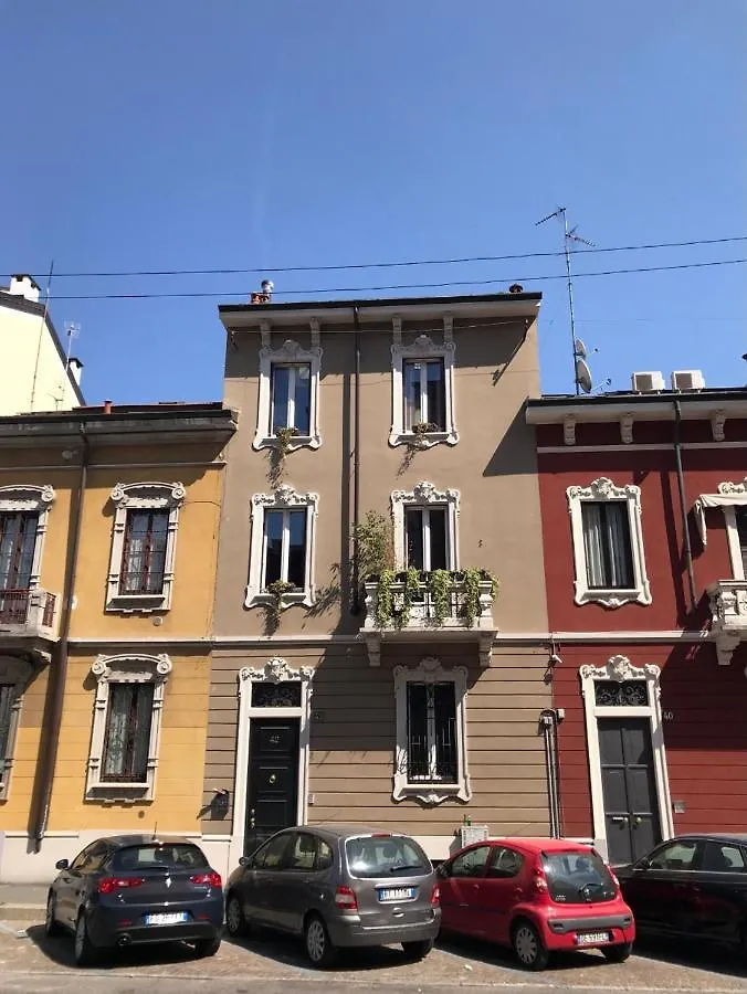 Lippi 42 Guest House Villa With Private Garden Milan