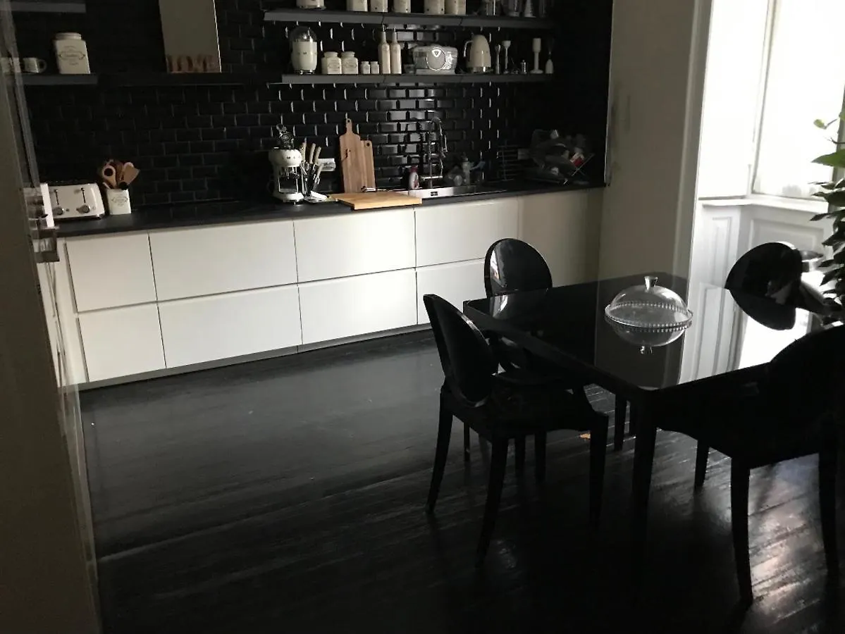 Lippi 42 Guest House Villa With Private Garden Milan Bed & Breakfast