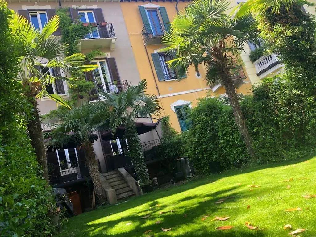 Lippi 42 Guest House Villa With Private Garden Milan