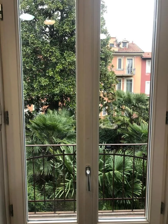 Lippi 42 Guest House Villa With Private Garden Milan Italy